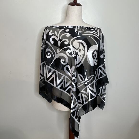 SILK FREE Scarf Poncho 100% Polyester Black White Geometric Print Made in Korea - Picture 6 of 16